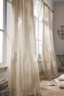 Rideaux en lin avec broderie à l'intérieur