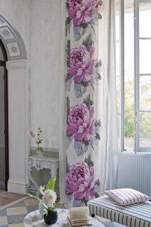 Rideaux en lin élégants et lumineux à l'intérieur