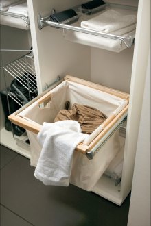 Roll-out Wäschekorb im Badezimmer