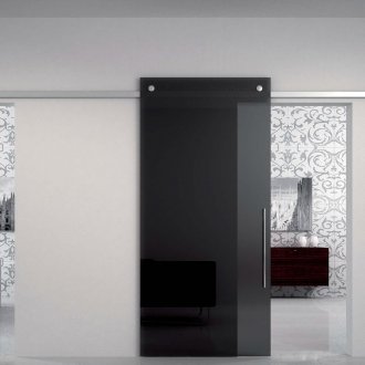 Siyah sürgülü banyo kapısı