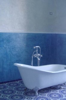 Azul-branco, texturizado, paredes do banheiro