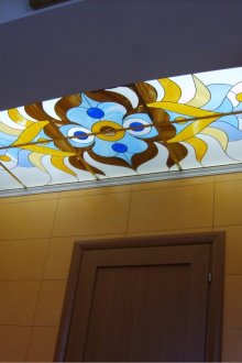 Mutfak ve koridor arasında vitray