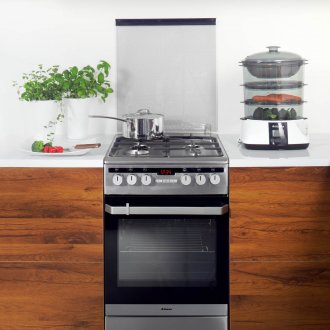Inclined cooker hood