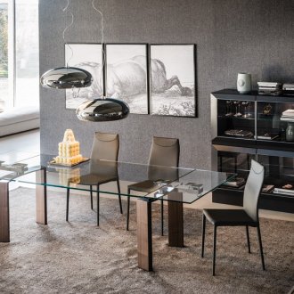 Extendable table