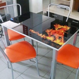 Extendable table