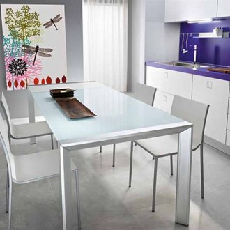 Extendable table