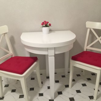 Extendable table