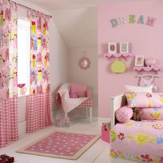 Tovaglioli a pois nella decorazione della tavola