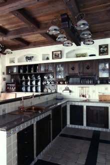 Dağ evi tarzı mutfak