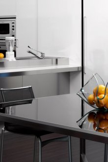 Metallo nero nel design della cucina