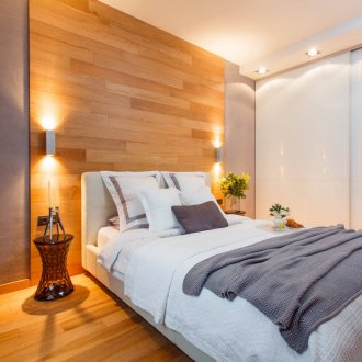 Laminat an der Wand