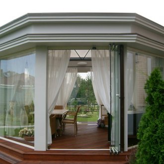 Gazebo avec barbecue