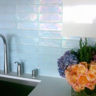 Glass tile