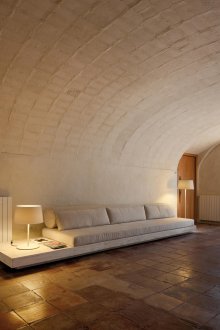 Wall stone panels in the corridor