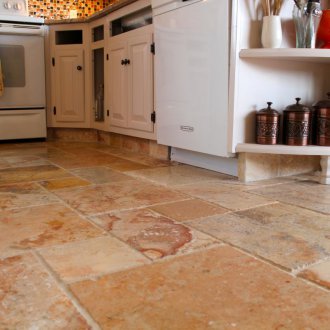 Piastrelle diagonali in cucina