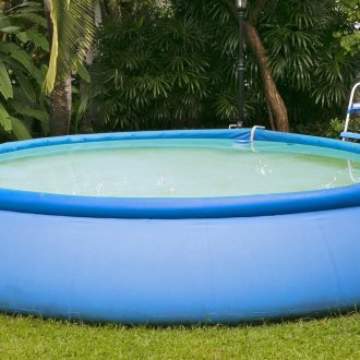 Kolam renang kembung pusingan