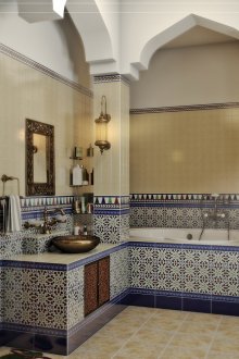 Moroccan tile in the bathroom