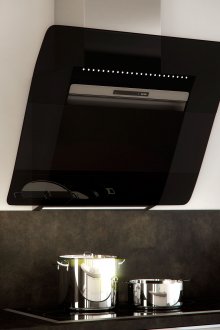 Kitchen set with touch door opening