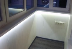 LED backlight στο μπαλκόνι