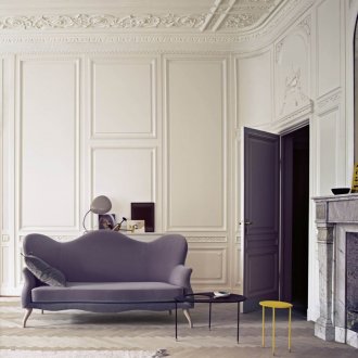 Gipsdekor in einem neoklassizistischen Interieur