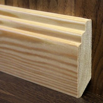 Battiscopa in legno di pino