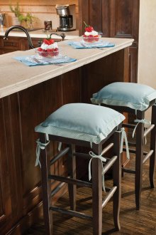 Interior stool with removable seat