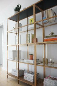 İç rafların minimalist tasarımı
