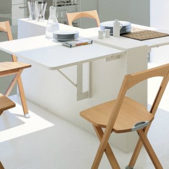 Tavolo pieghevole dal design semplice
