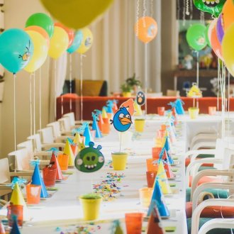 Tatil için çocuk masası temalı dekorasyon
