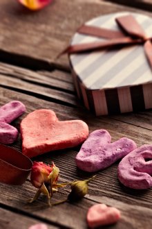 Romantik bir akşam yemeği için sevimli dekor