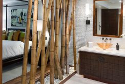 Divisória de bambu no banheiro