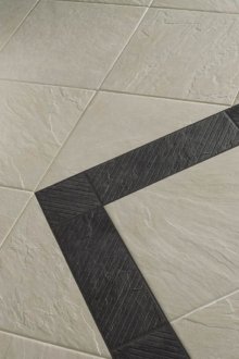Carrelage d'entrée en grès cérame