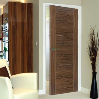 Eco-veneered walnut door