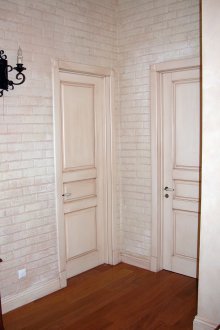 Provence tarzı beyaz kapı