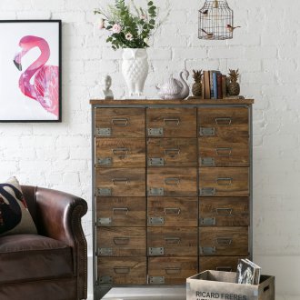 Kommode im Loft-Stil