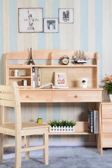Table en bois massif pour enfant