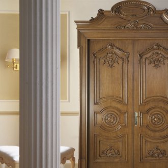 Porta interna in MDF con decorazioni intagliate