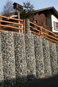Recinzione gabbione semicircolare