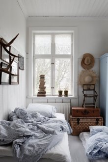 Small country style bedroom