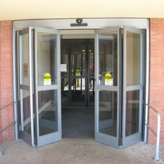 Automatic door accordion