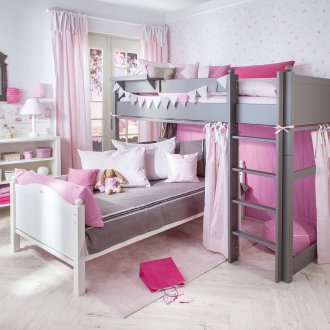 Pembe pamuklu perdeler