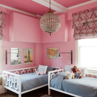 Pembe roman perdeler