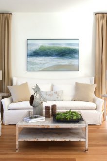 Beige gardiner i leiligheten