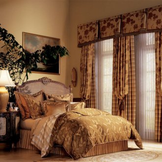 Classic patterned curtains