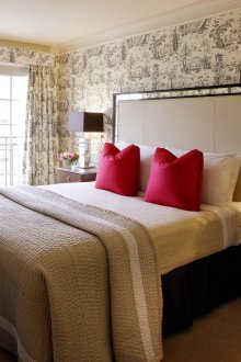 Curtains with a pattern for wallpaper