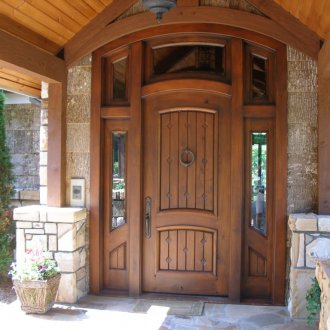 Porte en bois massif