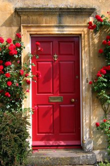 Porte rouge de la maison