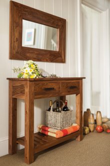 Mesa de entrada em nogueira