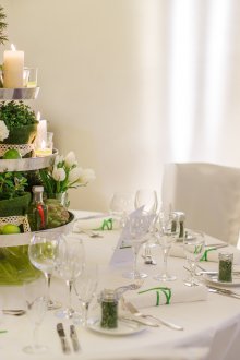 Konuklar için DIY düğün masa