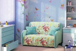 Καναπές για κορίτσι με πεταλούδες